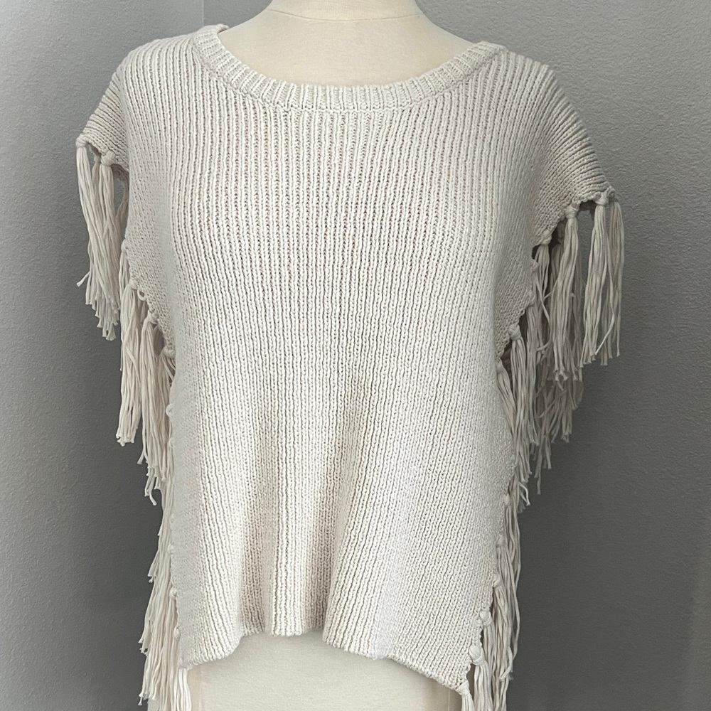 Cupcakes & Cashmere poncho fringe sweater.Wear w/ tank or base layer.Medium